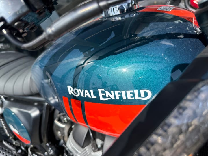 Ma Royal Enfield Bear 650 : la douceur de vivre à la campagne